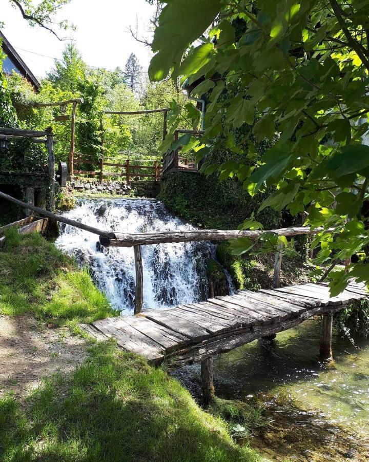 Guesthouse Pod Rastockim Krovom Slunj Dış mekan fotoğraf
