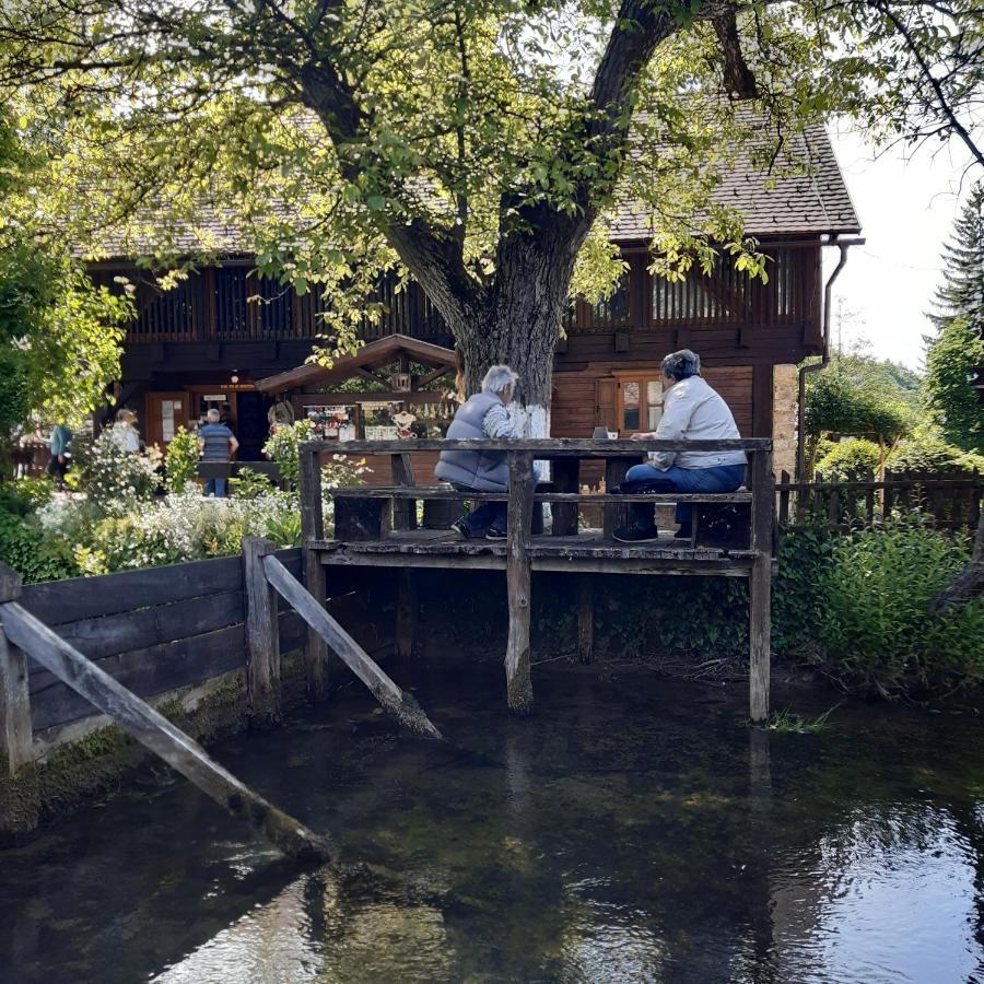 Guesthouse Pod Rastockim Krovom Slunj Dış mekan fotoğraf