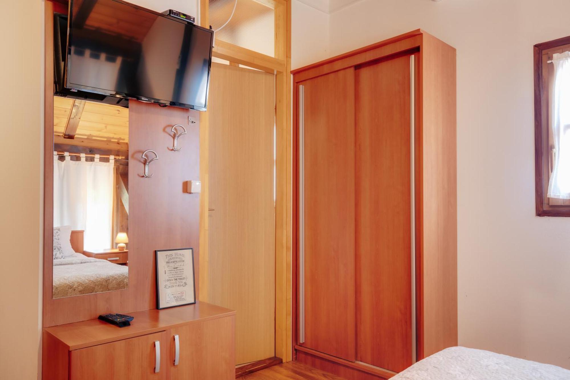 Guesthouse Pod Rastockim Krovom Slunj Oda fotoğraf